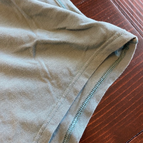 Lululemon love tee - 8 - Picture 2 of 9